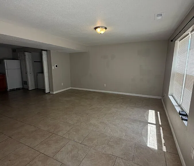 206 Kronos Dr #B — Photo 2