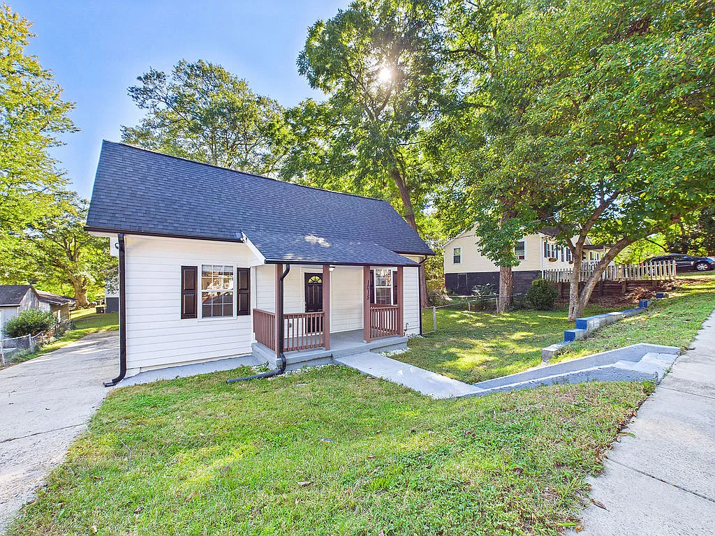 4 bed, 1574 sqft, $2,200 — Photo 3