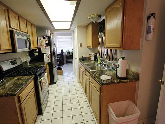 4th image of 5011 Savoie Ct