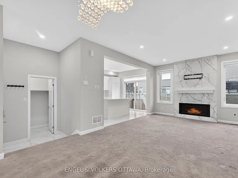 87 Coco Pl — Photo 8