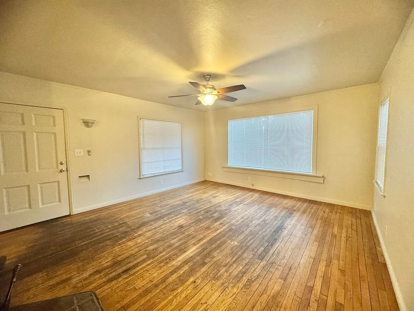 **Reserve For Summer 2027** Large House Close To Csuc — Photo 3