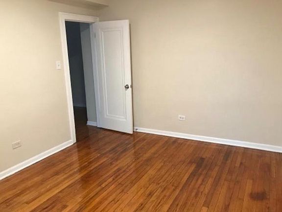 4th image of 1119 E 81st St APT 1N