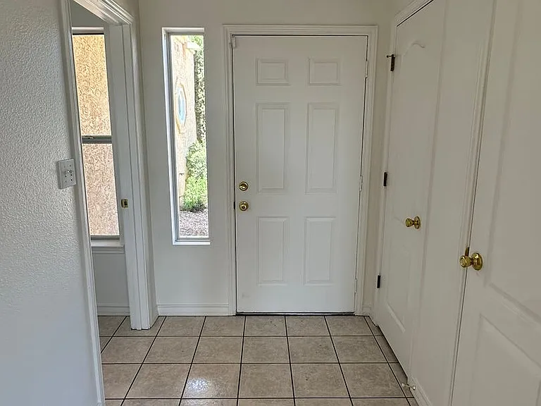 3503 Northpointe Dr — Photo 5