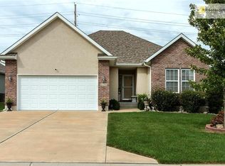 1016 SW Hoke Dr, Lees Summit, MO 64081