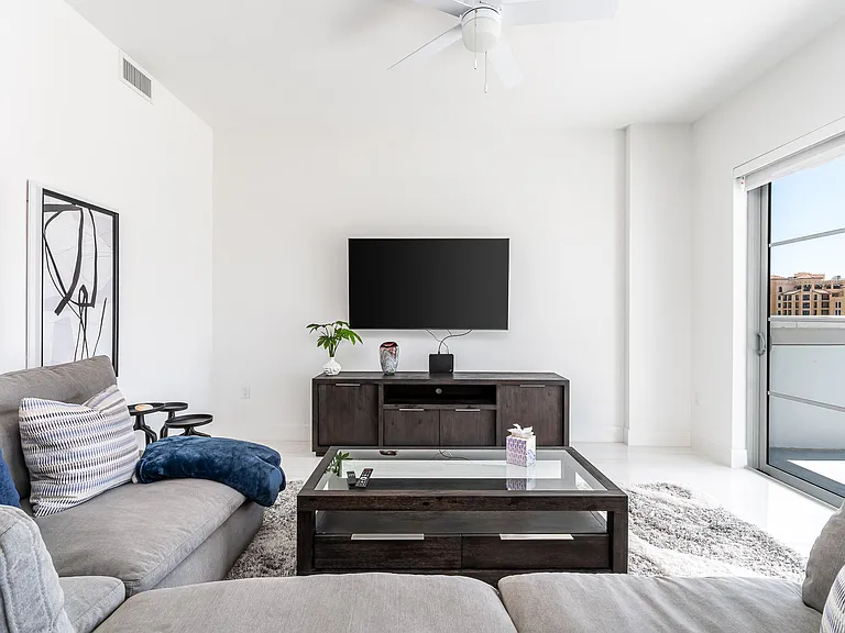 155 E Boca Raton Rd #614 — Photo 7