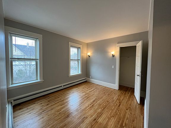 3rd image of 2716 Hennepin Ave S #1