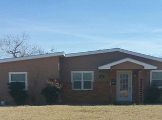 1210 NW 3rd St, Andrews, TX 79714