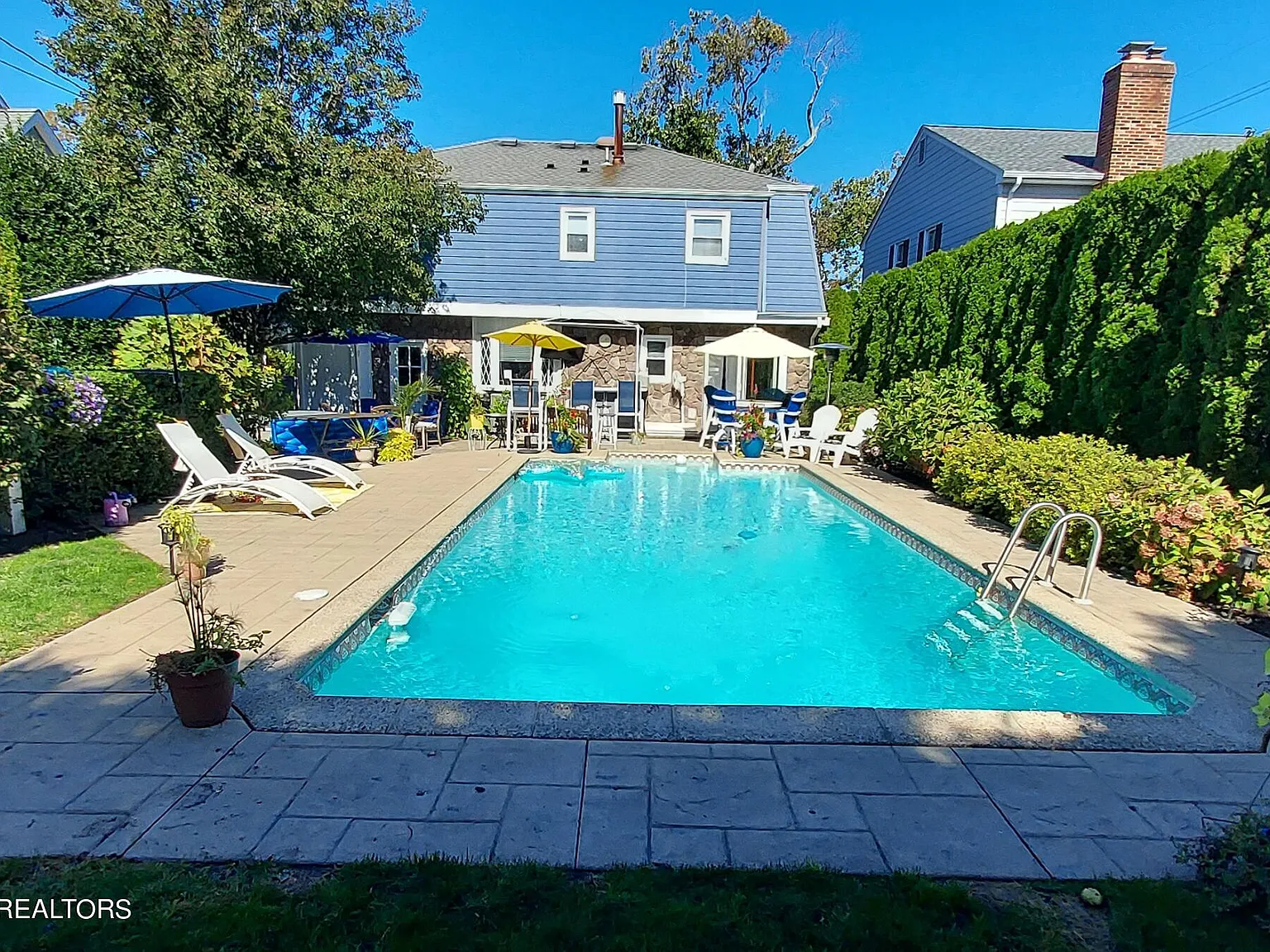 4 bed, 1764 sqft, $2,500 — Photo 2