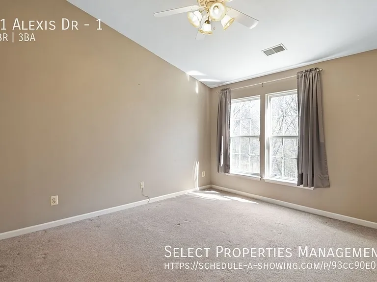 11 Alexis Dr #1 — Photo 10