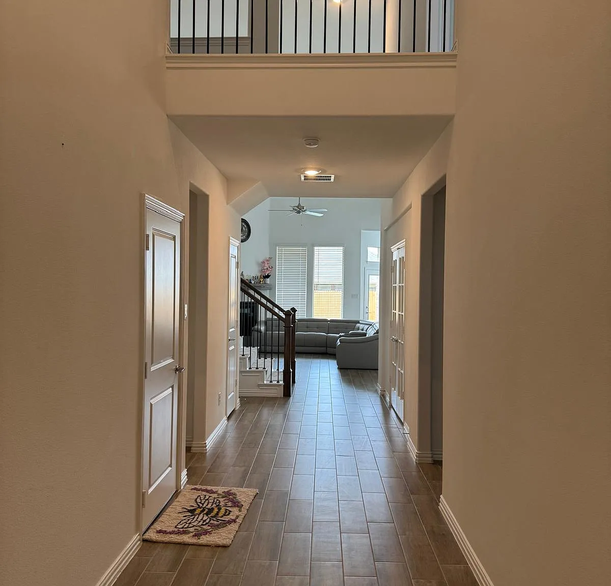5 bed, 4.5 bath, 3357 sqft, $2,845 — Photo 3
