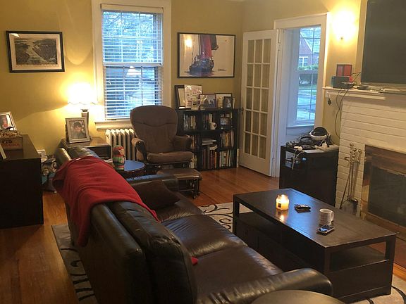 2nd image of 1347 Mallory Ct