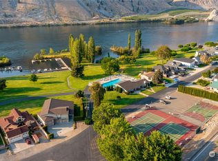 370 W Emerson Dr, Orondo, WA 98843