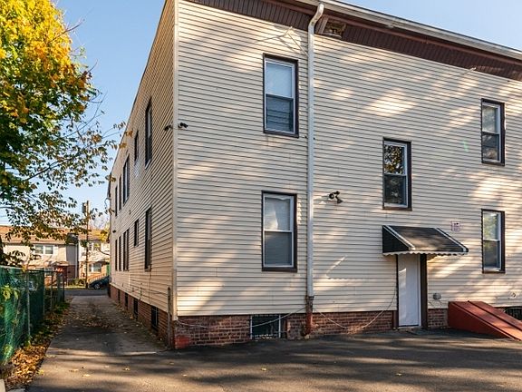 3rd image of 54-56 N 12th St