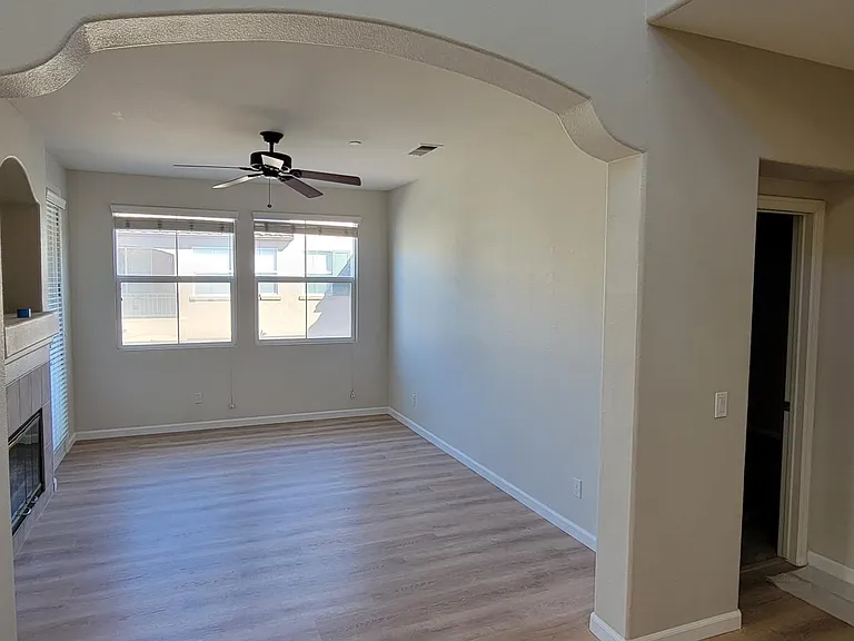 895 Custer Ave — Photo 12
