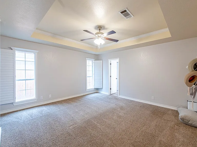 4715 Bishops Castle Dr — Photo 27