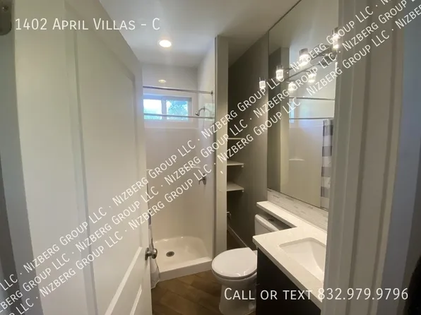 1402 April Villas #C, Montgomery, TX 77356