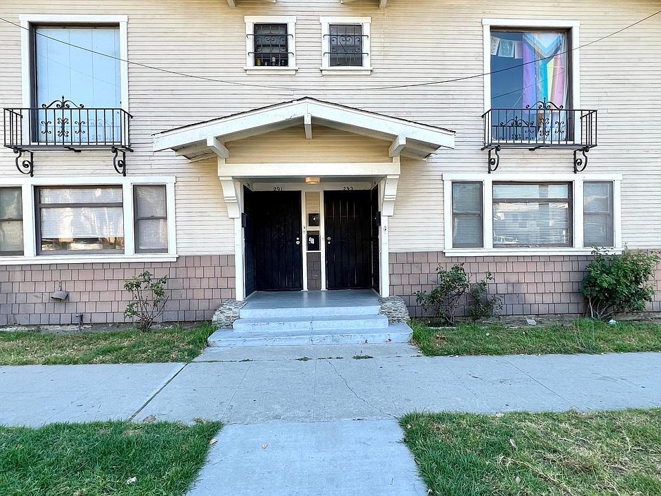 1st image of 289 Cerritos Ave