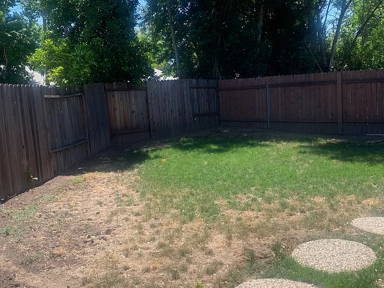 2607 Coho Ct — Photo 12