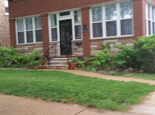 925 Concordia Ln, Saint Louis, MO 63105
