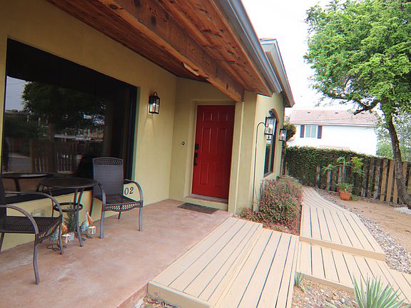 5th image of 802 N Yturria St