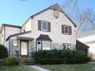 211 Voorhis Ave, River Edge, NJ 07661