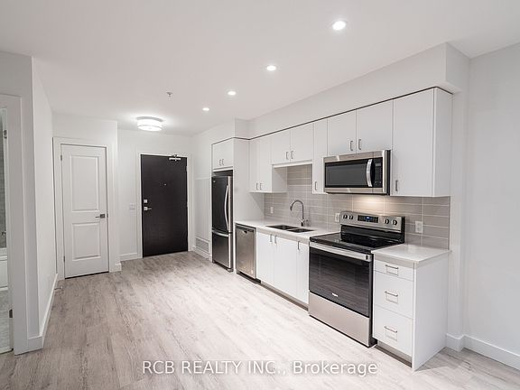 5th image of 15 Glebe St #1008