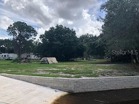 2nd image of 5004 Marina Dr
