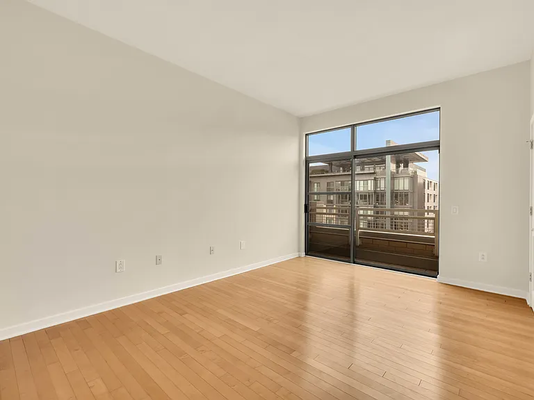 475 K St NW #1123 — Photo 10