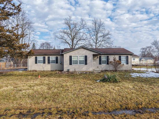 1063 Lincoln Dr, Flint, MI 48507