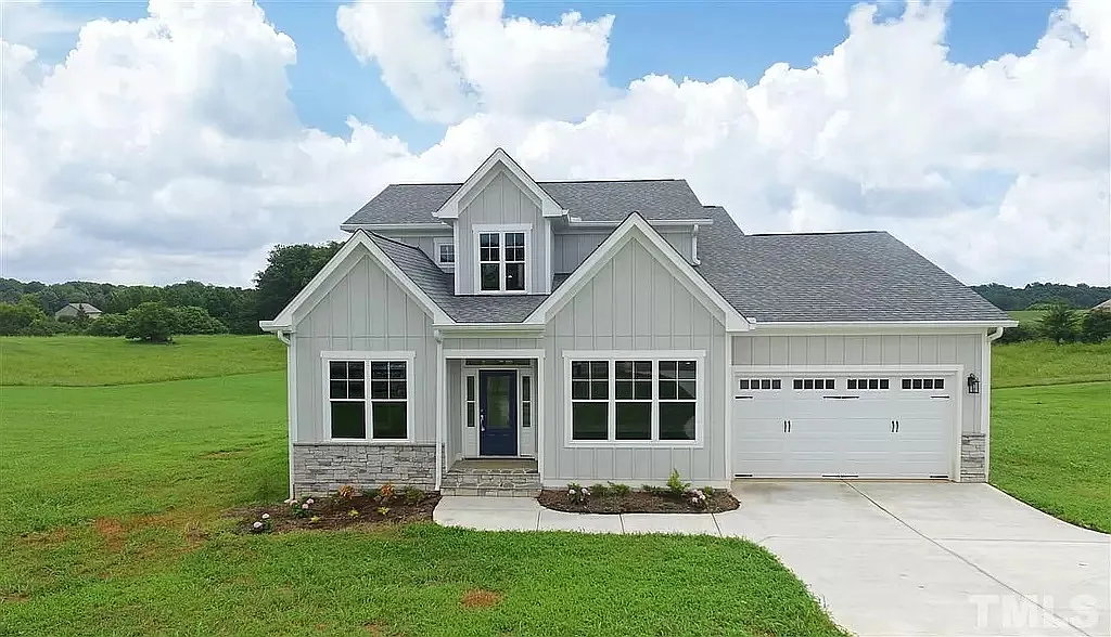 4 bed, 2537 sqft, $2,900 — Photo 1
