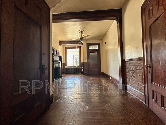 4th image of 504 Coal St APT 2