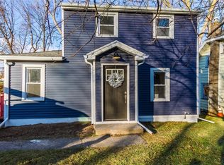 870 Whitlock Rd, Irondequoit, NY 14609