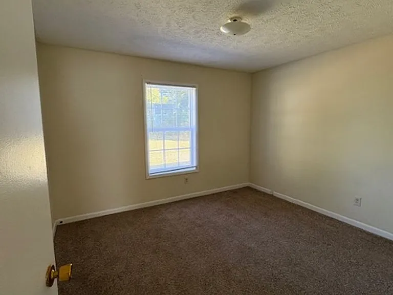 3820 John Marshall Rd — Photo 13