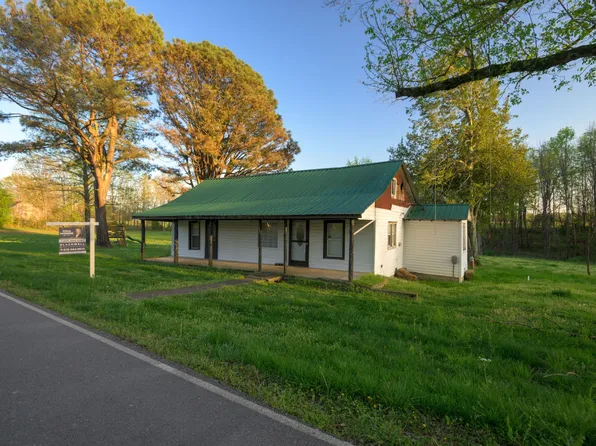 849 Jack Porter Rd, Lafayette, TN 37083