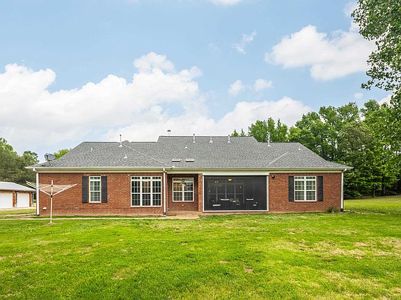 24th image of 1095 Culbreath Rd