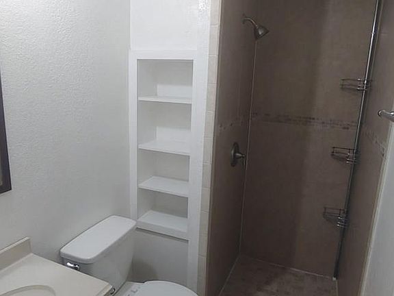 3rd image of 1530 Ventura Dr