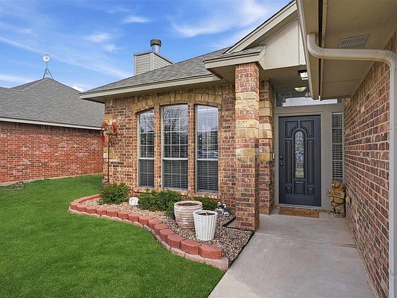 5th image of 205 Cherry Ave