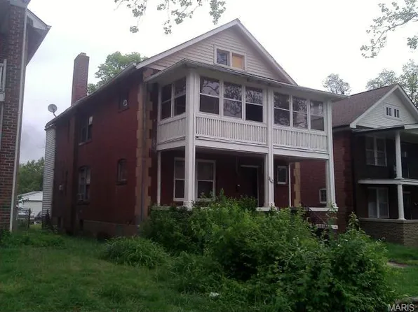 6704 Crest Ave, Saint Louis, MO 63130