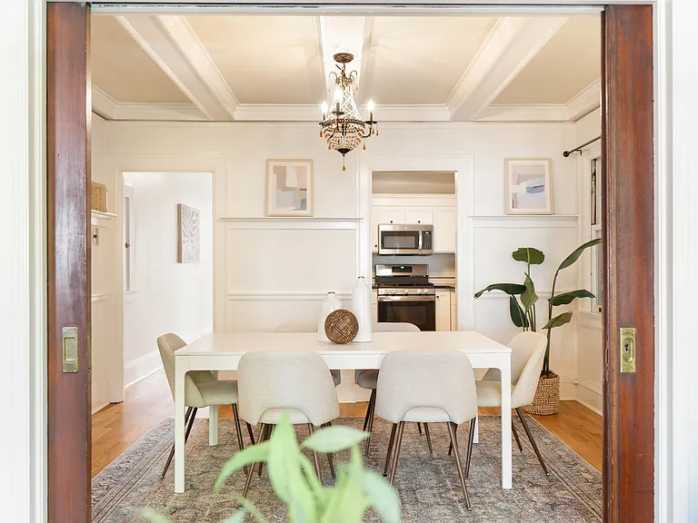 118 NW King Ave #21 — Photo 8