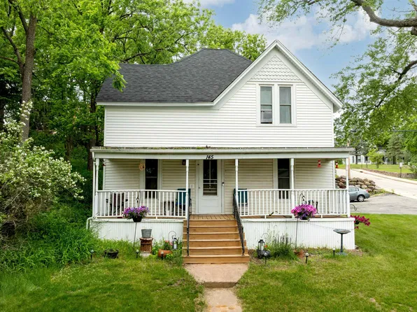145 E Montello St, Montello, WI 53949