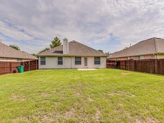 4th image of 8421 Green Ash Dr