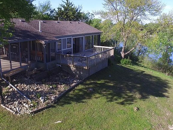 4th image of 128 Blue Heron Point