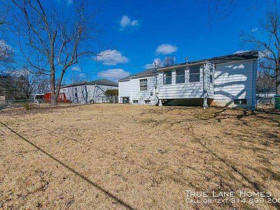 5th image of 1210 Hoyt Dr