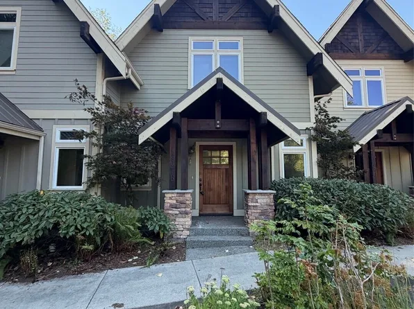 1307 Pelican Pl #2, Point Roberts, WA 98281