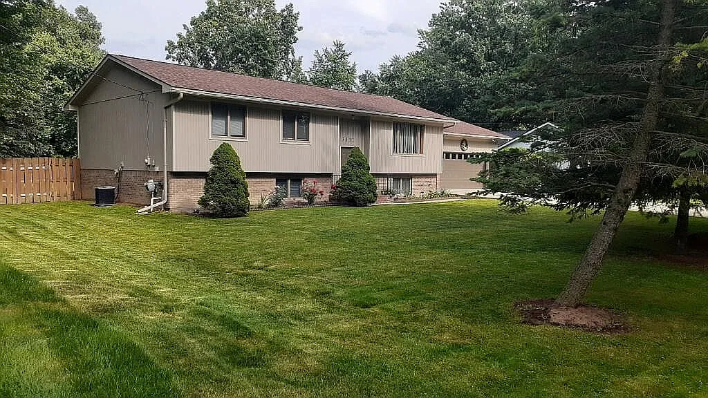 3331 Grant Rd photo 1