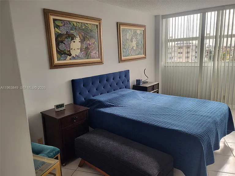 100 Golden Isles Dr #615 — Photo 8
