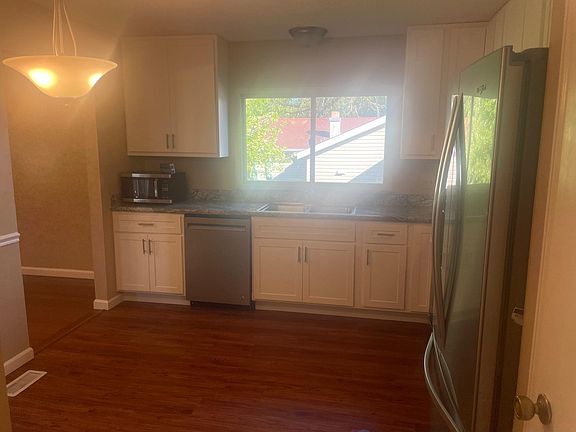 3rd image of 12831 Sandfield Dr