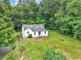524 Ridge Rd, Wilbraham, MA 01095