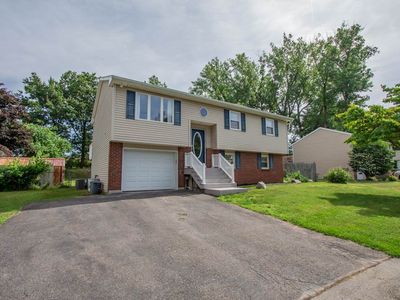 3 Maple Dr, Albany, NY, 12205