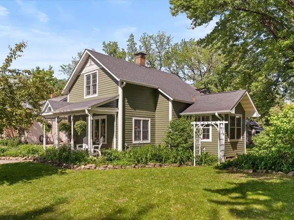 1215 4th Ave S, Stillwater, MN 55082